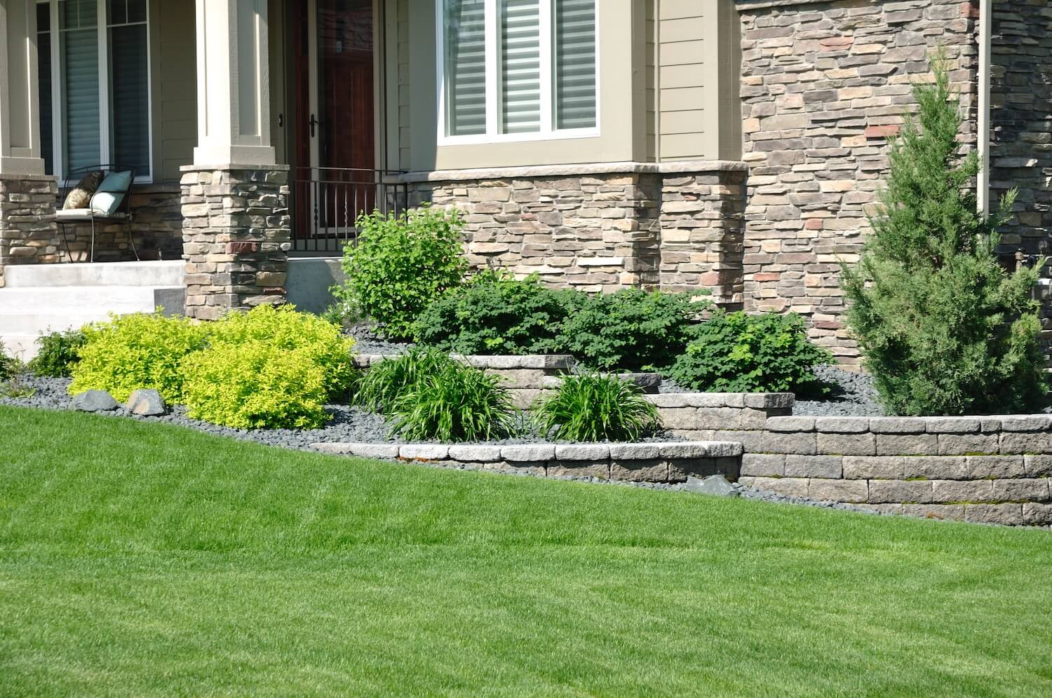 Can You Fix Slopes and Other landscape Problems With Professional Paver Installation?