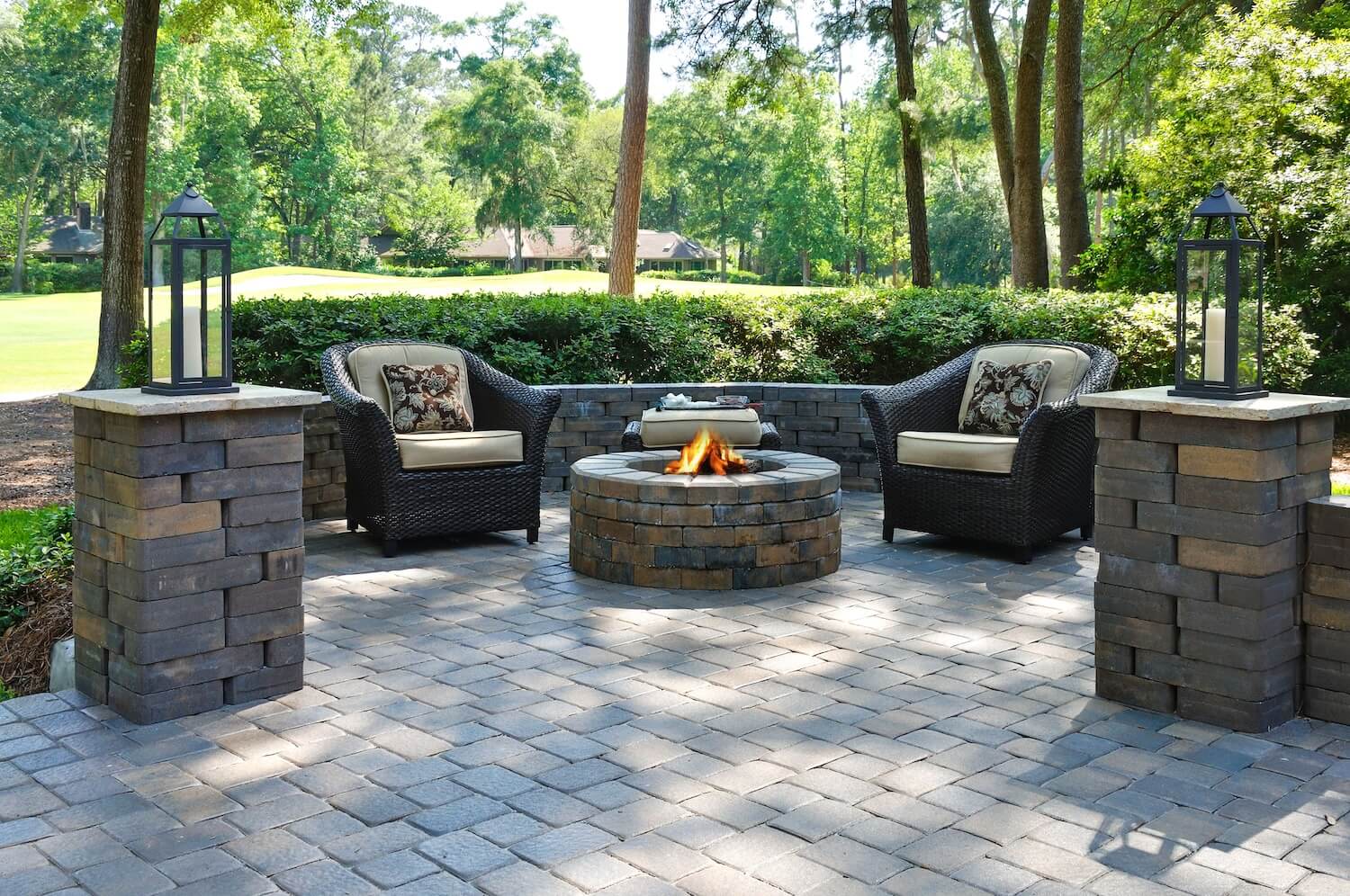 Why Paver Fire Pits Are Such a Good Idea for Your Backyard great space home