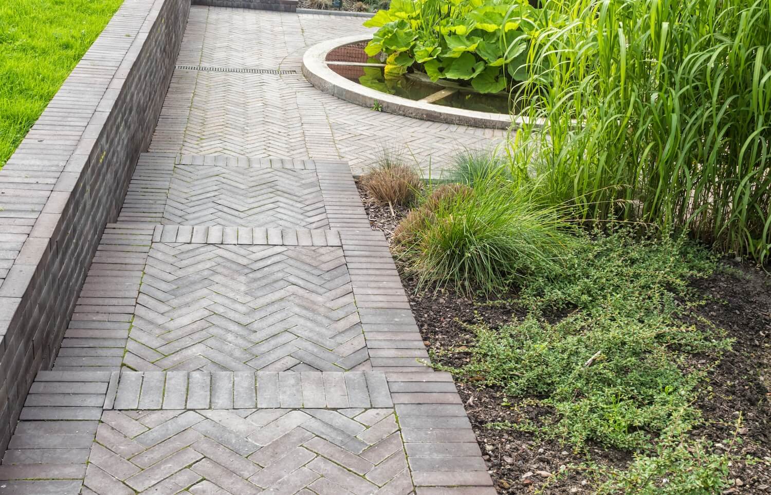 How Paver Steps Make Your Outdoor Spaces Stronger and More Elegant paver stones outdoor home tree cost pool design appeal